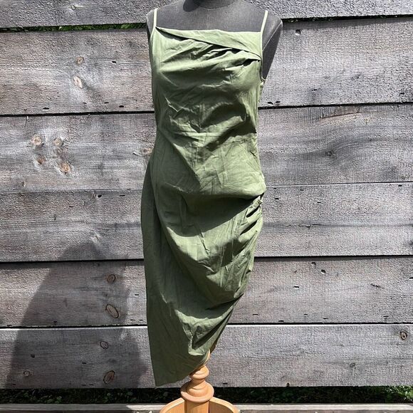 Women’s Army Green Ruched Backless Sleeveless Square Neck Midi Dress - Picture 2 of 11